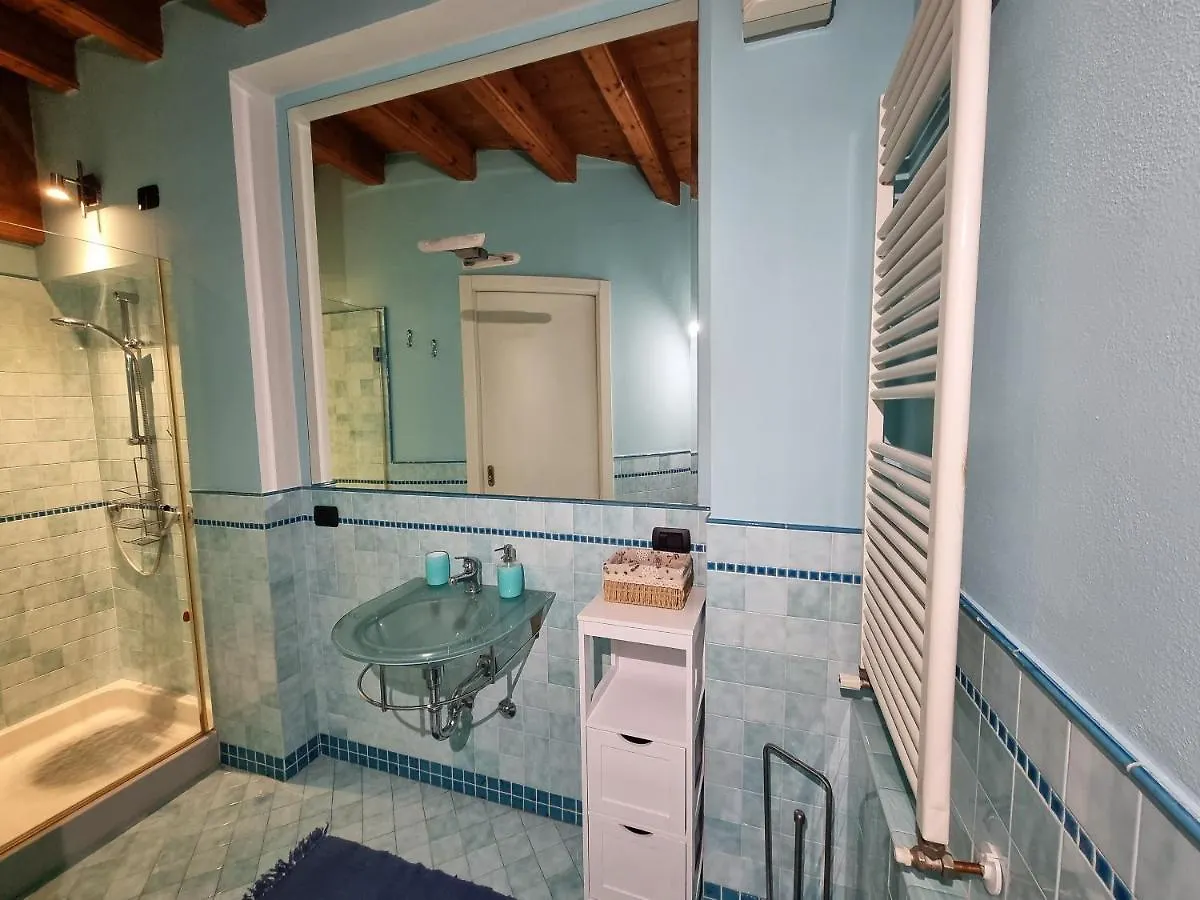 La Finestra Sul Castello Desenzano-By Goccia Di Lago デセンツァーノ・デル・ガルダ 0*,